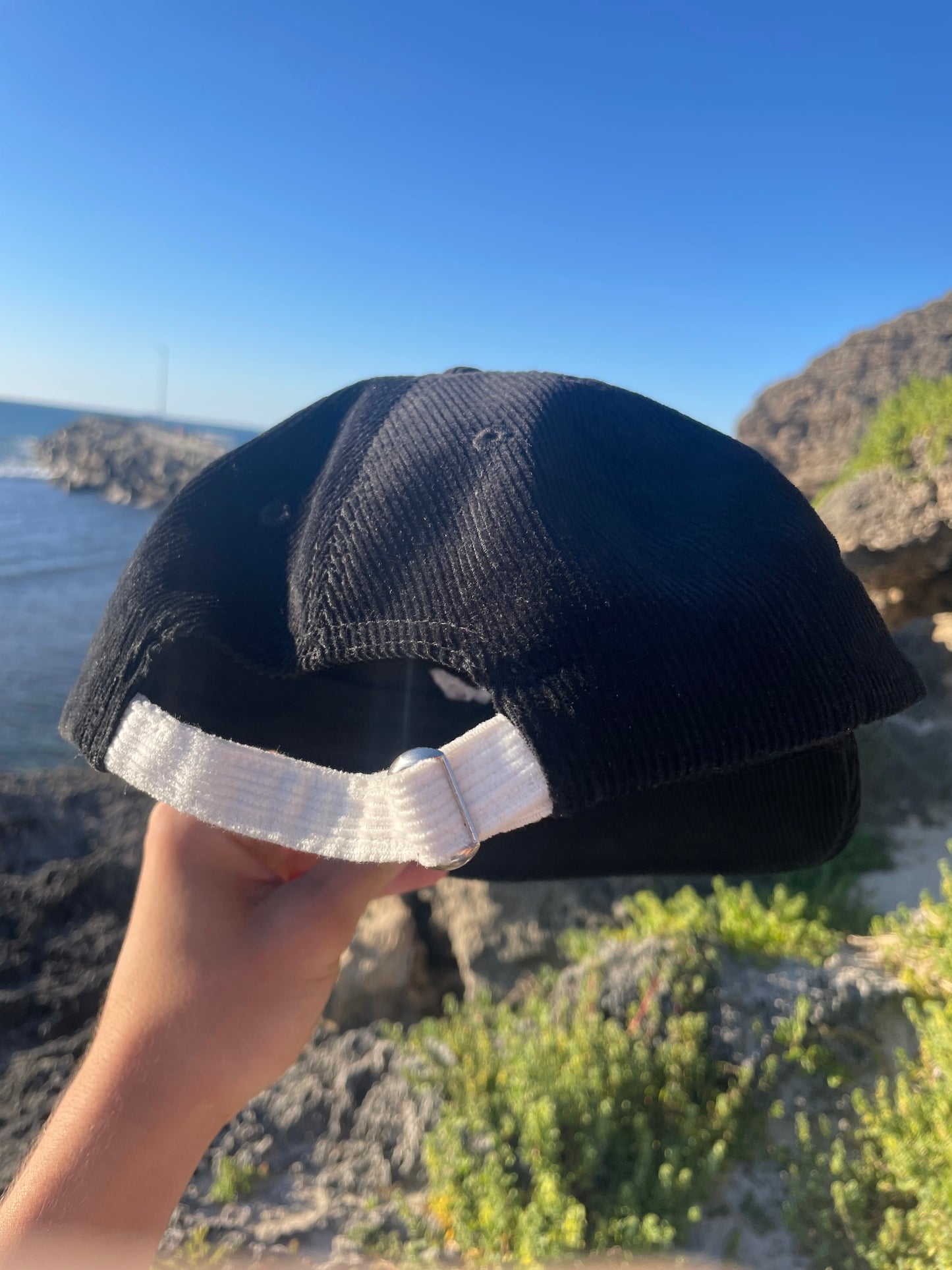 [PRE-ORDER] Saltura Black Corduroy Hat