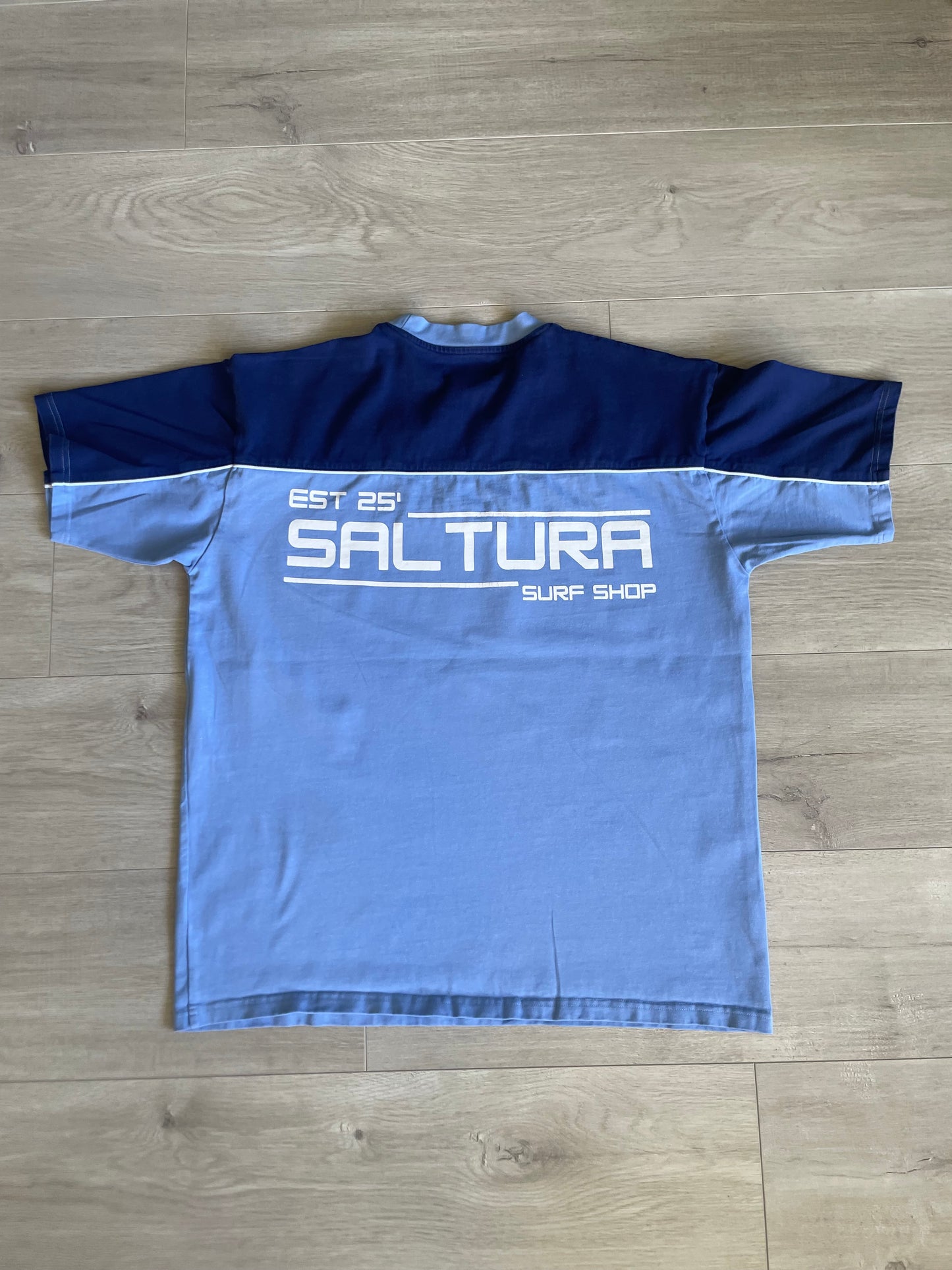 AZURA TEE